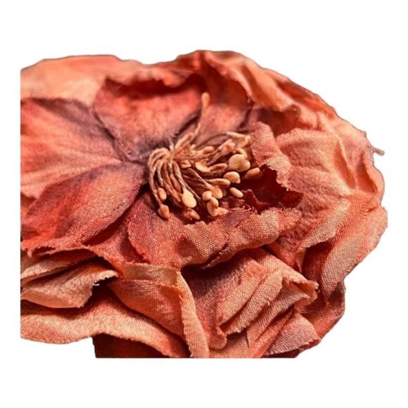 Gucci Silk Floral Pin Brooch NWT - Picture 1 of 5